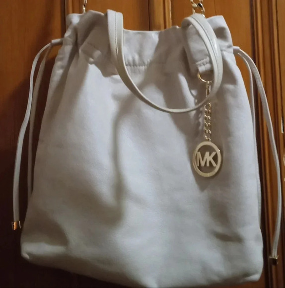 Michael Kors Cream cinch sides soft pebbled buttery leather white tote bag purse - Picture 2 of 5